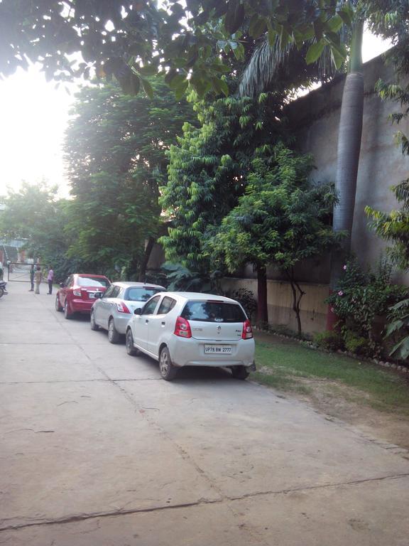 Hotel Kanishka Kanpur Exterior foto