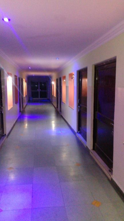 Hotel Kanishka Kanpur Exterior foto